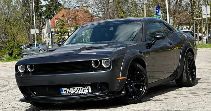 Dodge Challenger cena 141450 przebieg: 125025, rok produkcji 2017 z Płock małe 631